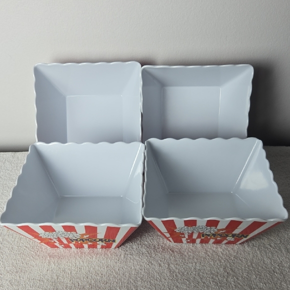 Red and White Popcorn Containers - Set of 5 - Picture 6 of 7